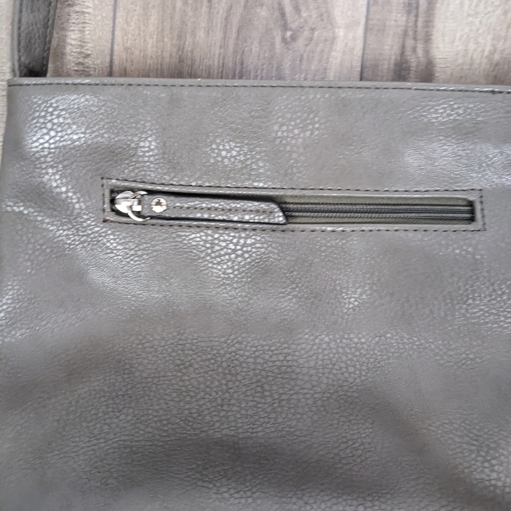 Roots Grey Crossbody Purse - Picture 9 of 11